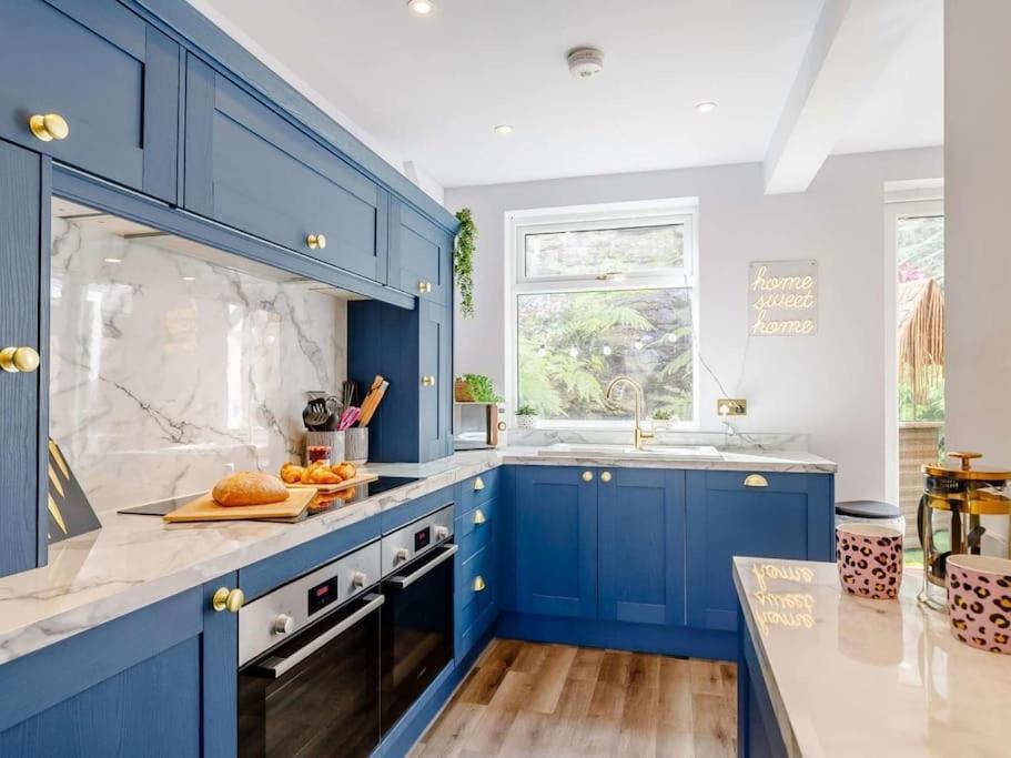 شقة Dawns House Cromford, Peak District, Hot Tub, For 6 - Stunning Views المظهر الخارجي الصورة